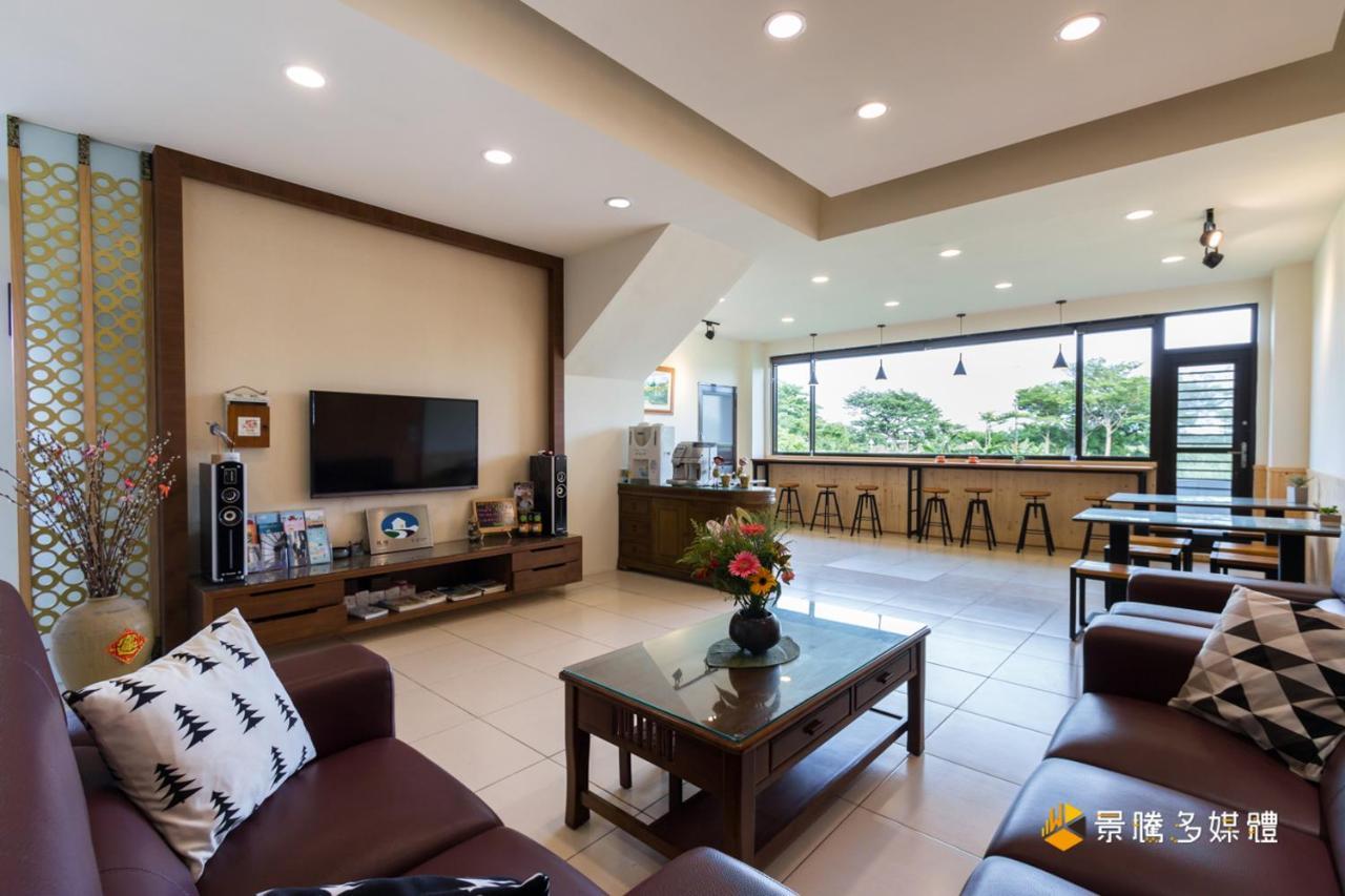 Water Bird Family Apartment Toucheng Exterior photo
